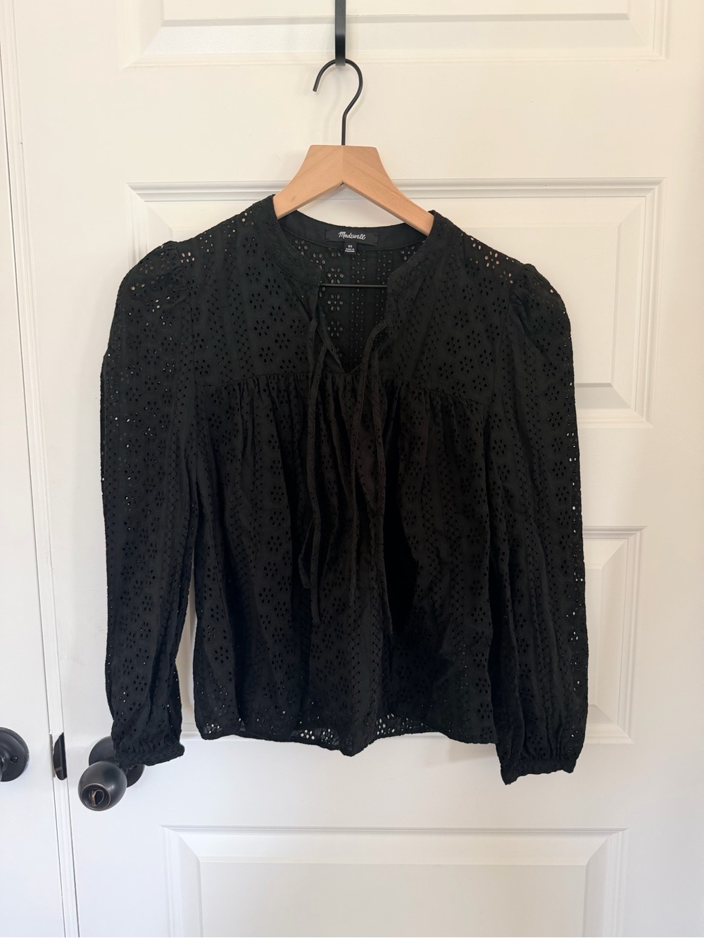 Madewell eyelet peasant top xs